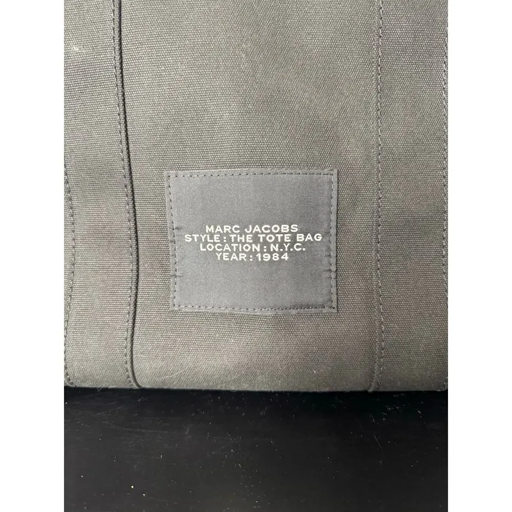 Marc Jacobs | The Large Canvas Tote Bag